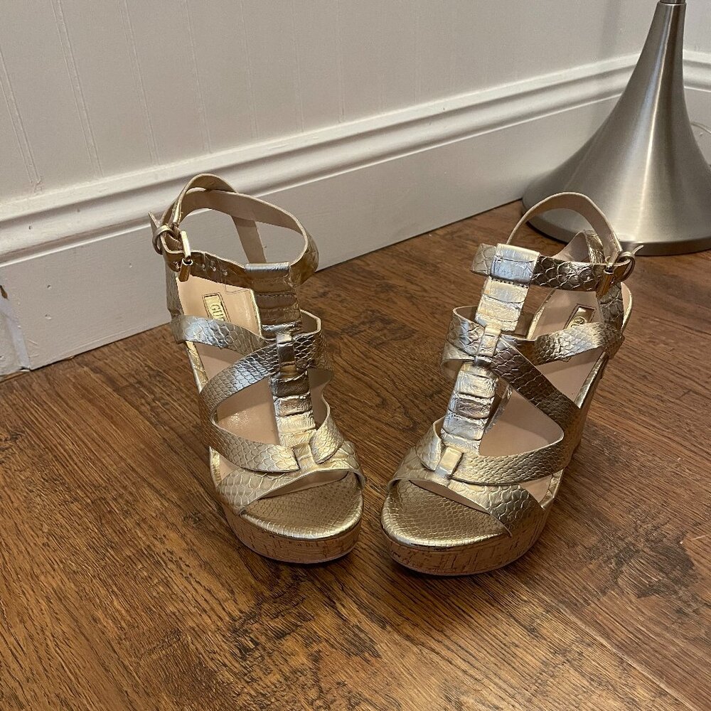 Guess Women's Strappy Wedge Sandals sz 7 gold woven sandal with cork wedge used